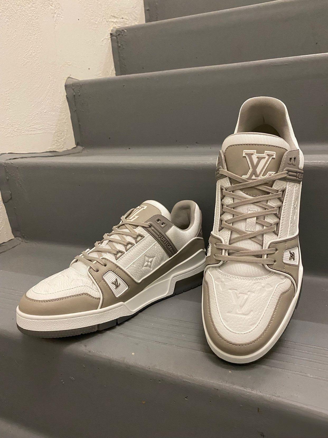 LOUIS VUITTON Trainer 经典印花 时尚板鞋 男款 灰白
